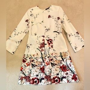 Brand New Zara floral dress, Size M